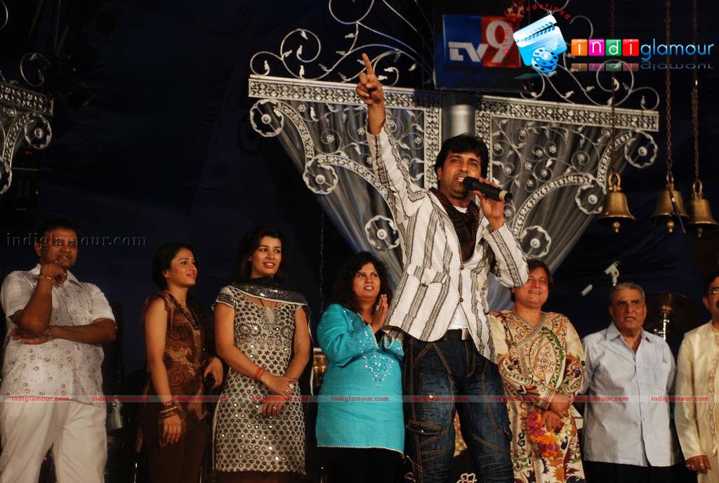 Aadesh Shrivastava Dandia Event hd photo